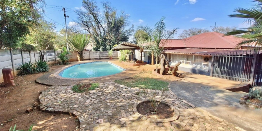3 Bedroom Property for Sale in Mountain View Gauteng