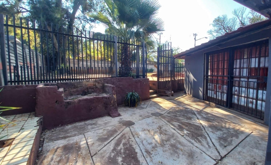 3 Bedroom Property for Sale in Mountain View Gauteng