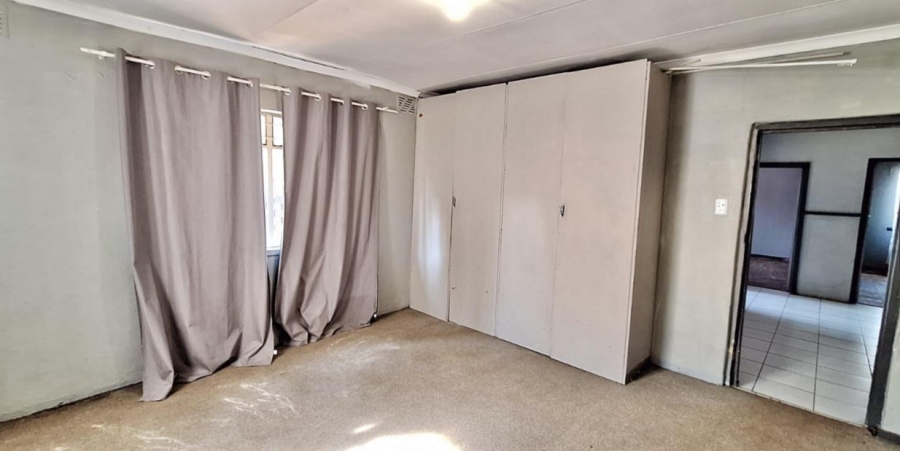 3 Bedroom Property for Sale in Mountain View Gauteng