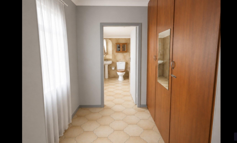 3 Bedroom Property for Sale in Mountain View Gauteng