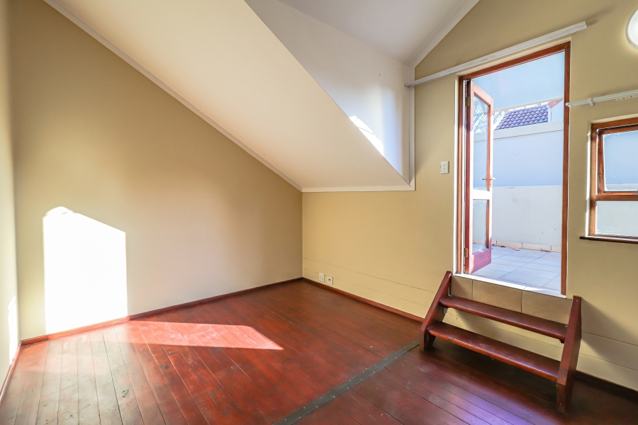2 Bedroom Property for Sale in Strathavon Gauteng