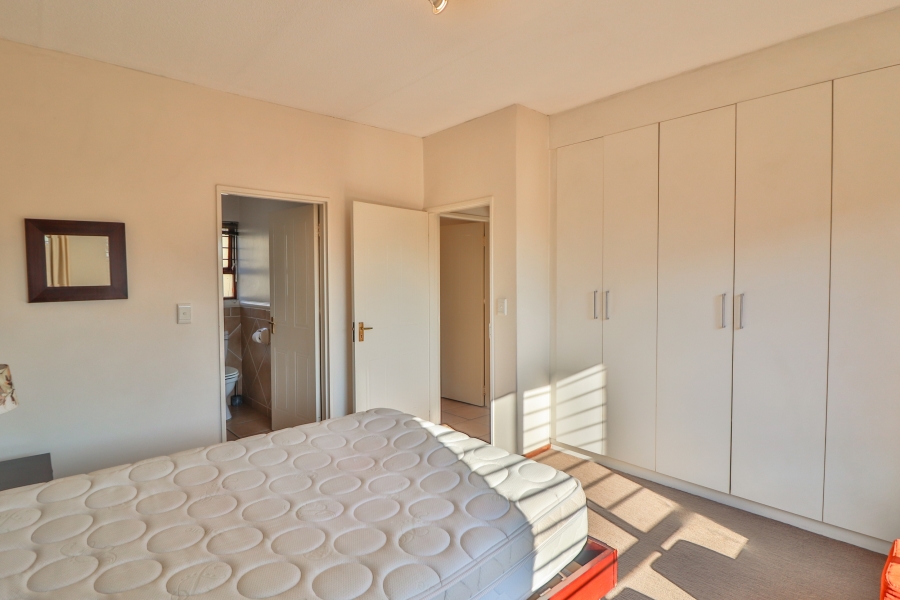 To Let 2 Bedroom Property for Rent in Morningside Gauteng