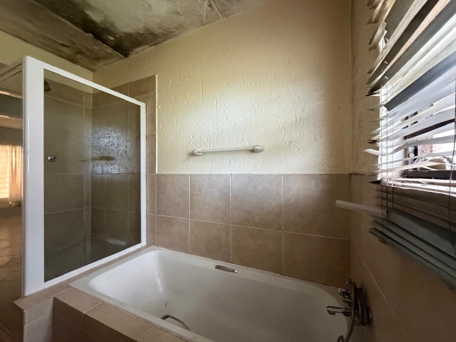 2 Bedroom Property for Sale in Eveleigh Gauteng