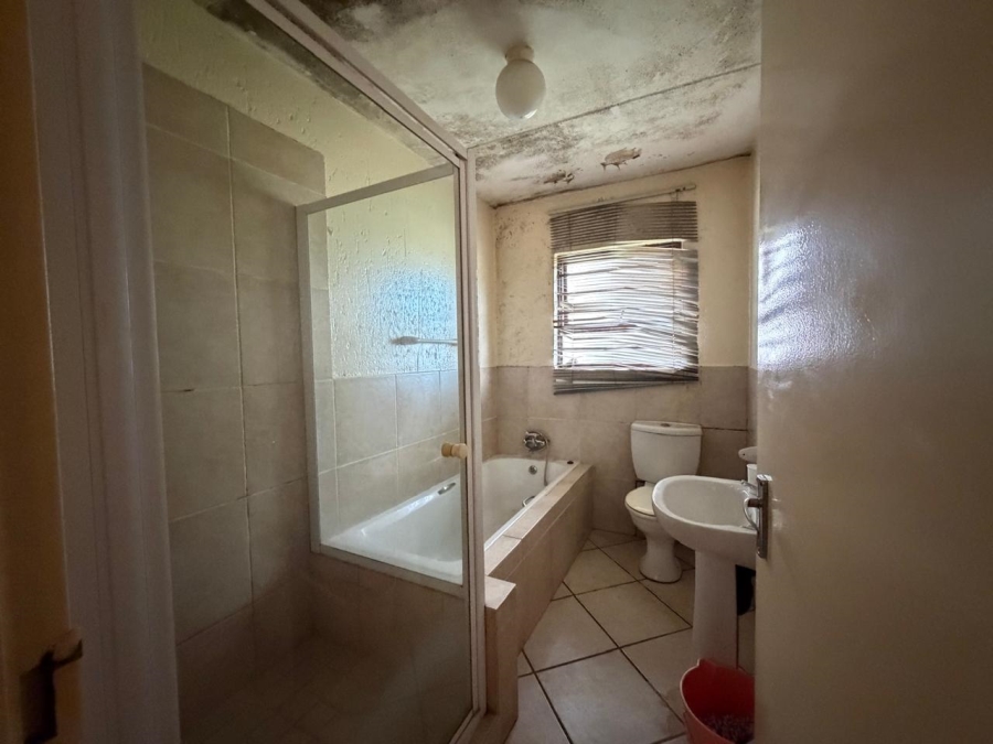 2 Bedroom Property for Sale in Eveleigh Gauteng
