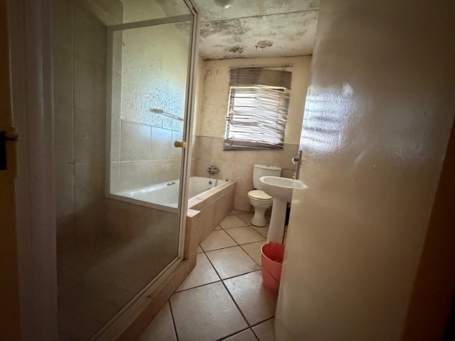 2 Bedroom Property for Sale in Eveleigh Gauteng