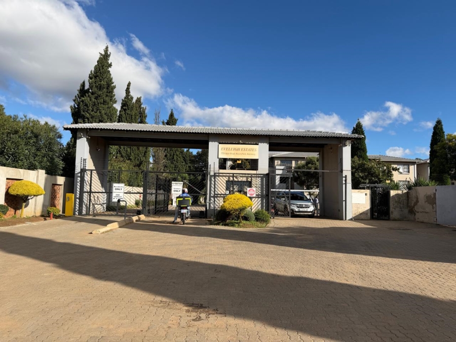 2 Bedroom Property for Sale in Eveleigh Gauteng