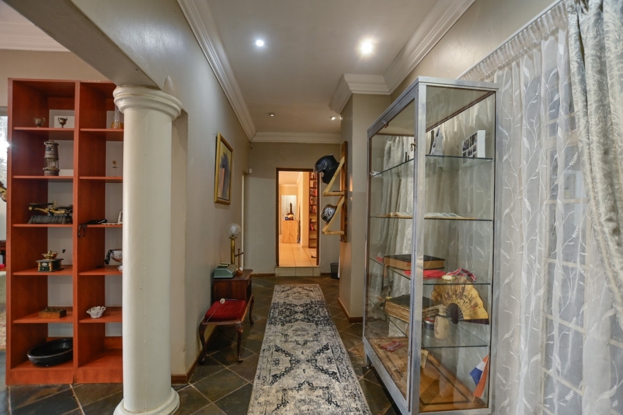 6 Bedroom Property for Sale in Roodeplaat Gauteng