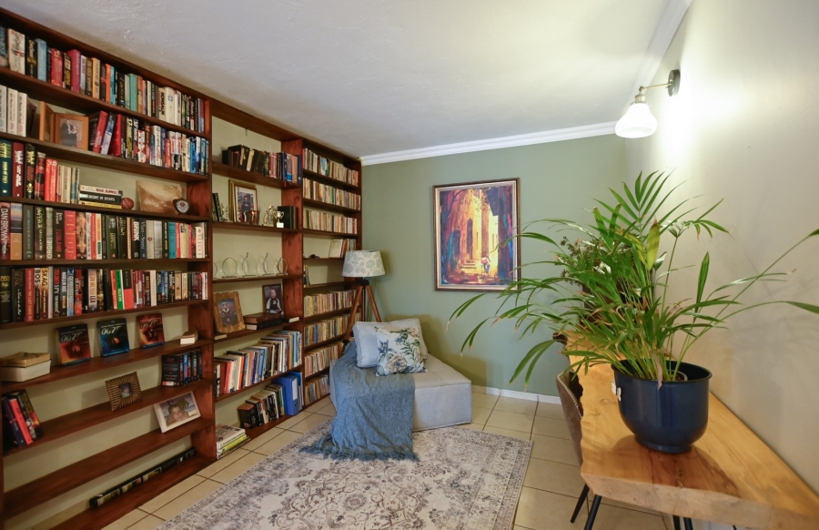 6 Bedroom Property for Sale in Roodeplaat Gauteng