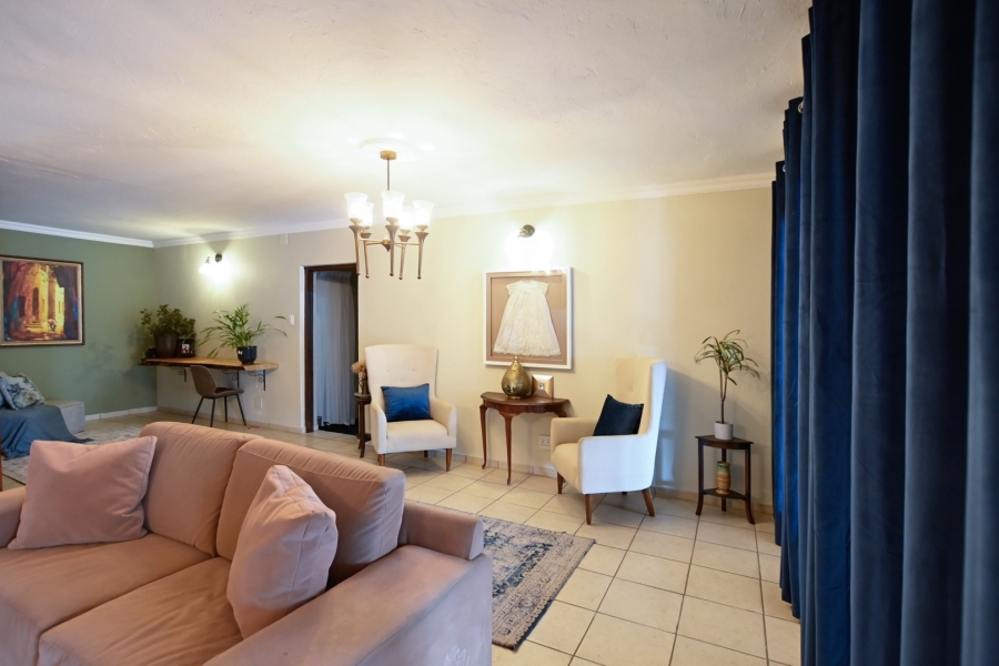 6 Bedroom Property for Sale in Roodeplaat Gauteng