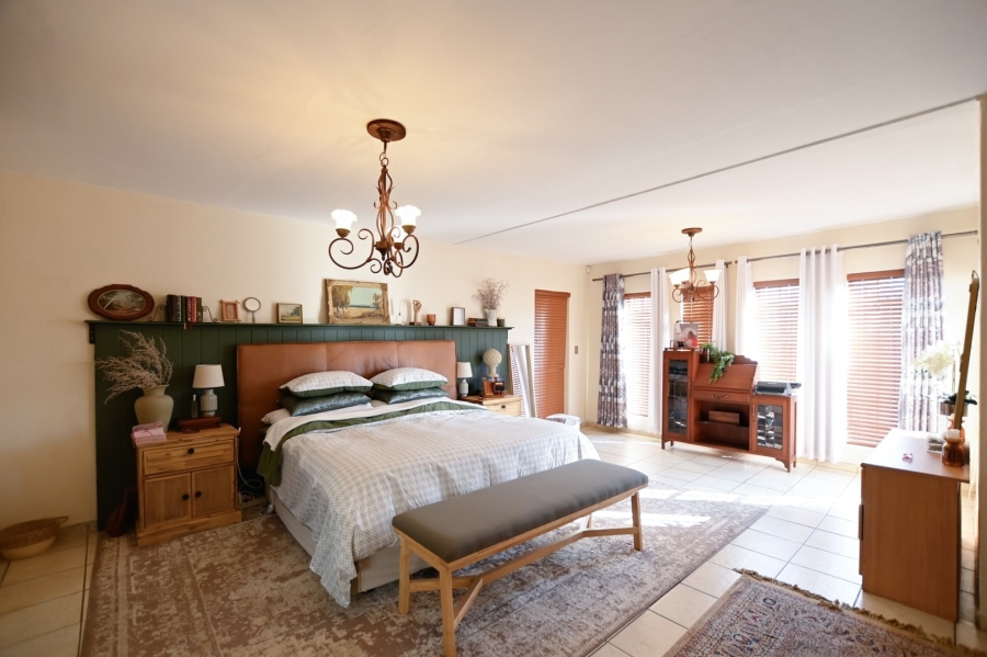 6 Bedroom Property for Sale in Roodeplaat Gauteng