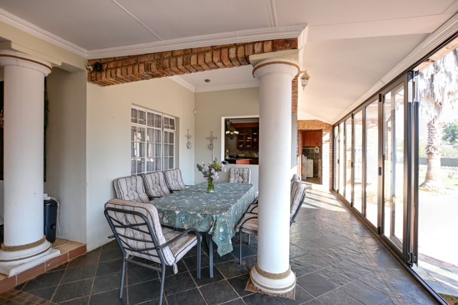 6 Bedroom Property for Sale in Roodeplaat Gauteng