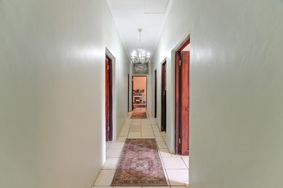6 Bedroom Property for Sale in Roodeplaat Gauteng
