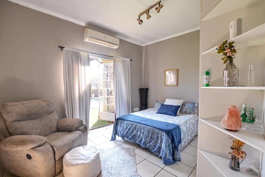 6 Bedroom Property for Sale in Roodeplaat Gauteng