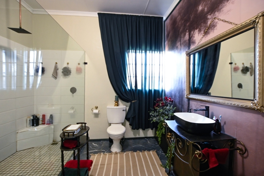 6 Bedroom Property for Sale in Roodeplaat Gauteng