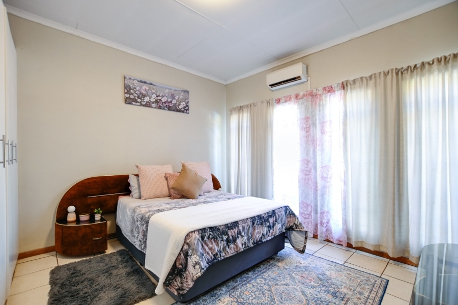 6 Bedroom Property for Sale in Roodeplaat Gauteng