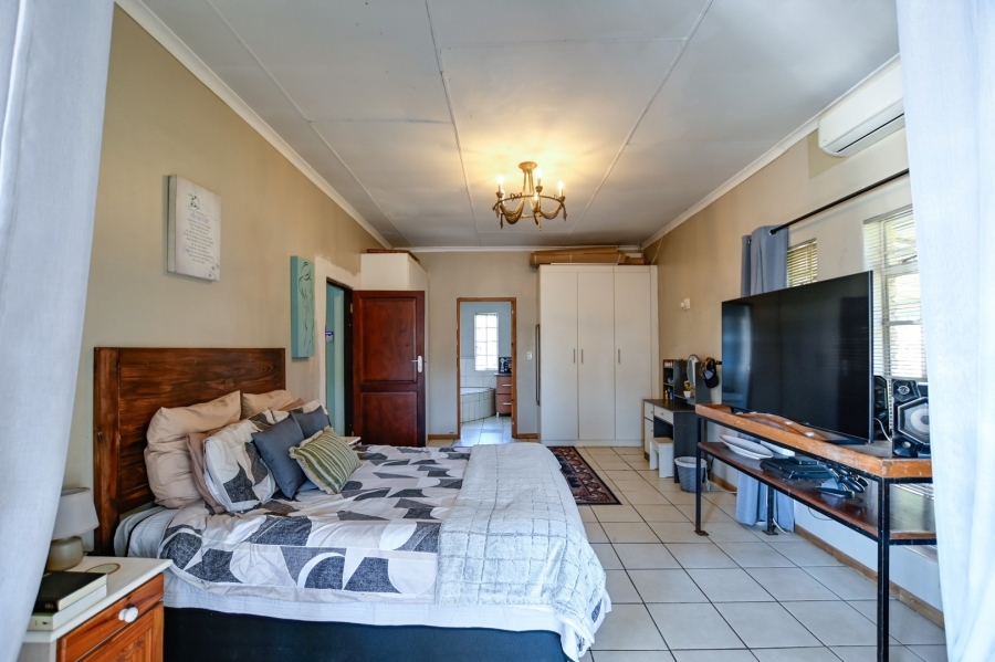 6 Bedroom Property for Sale in Roodeplaat Gauteng