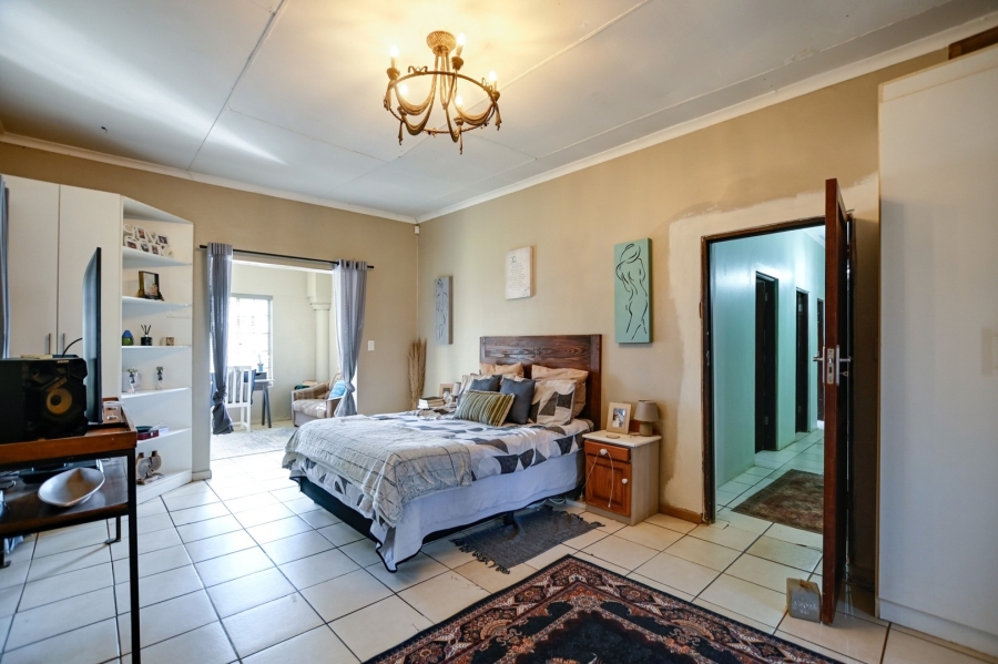 6 Bedroom Property for Sale in Roodeplaat Gauteng
