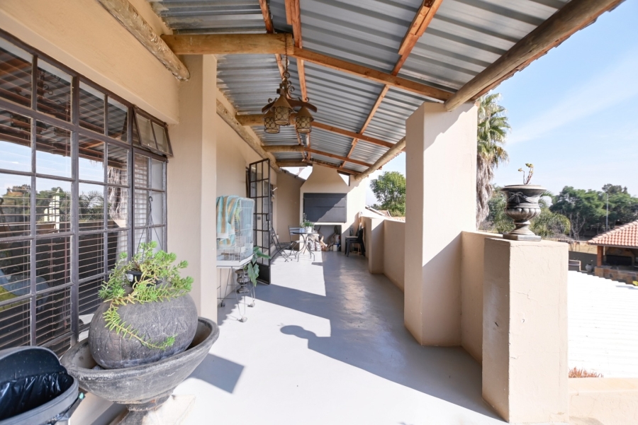 6 Bedroom Property for Sale in Roodeplaat Gauteng