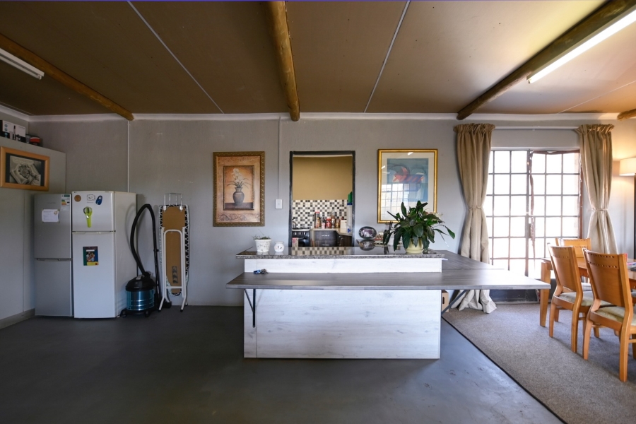 6 Bedroom Property for Sale in Roodeplaat Gauteng