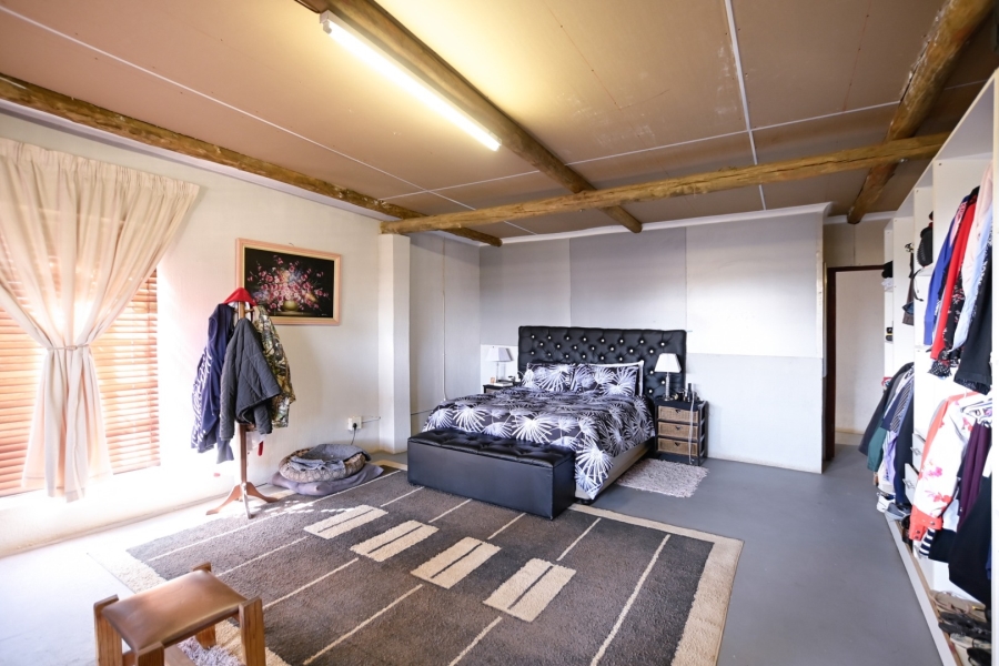 6 Bedroom Property for Sale in Roodeplaat Gauteng