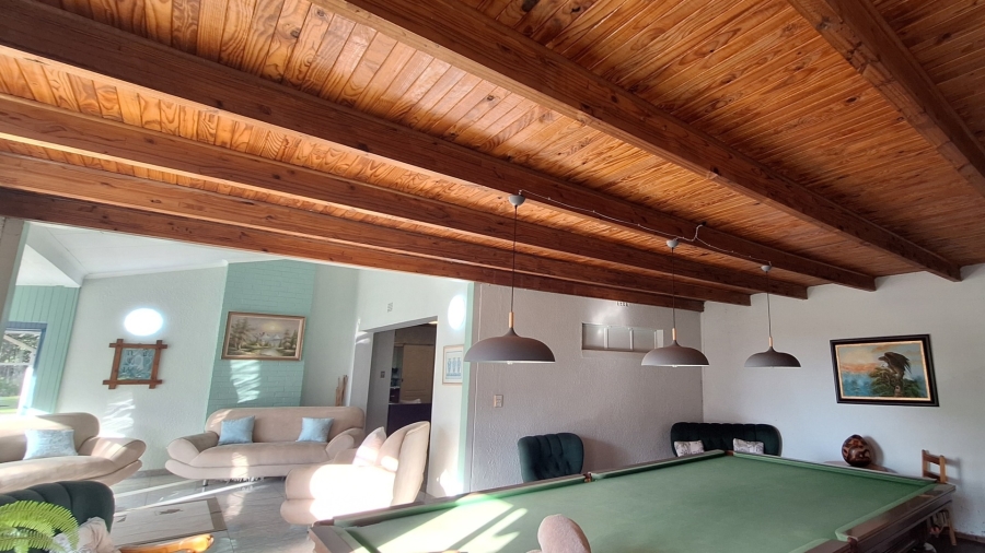 4 Bedroom Property for Sale in Lamontpark Gauteng