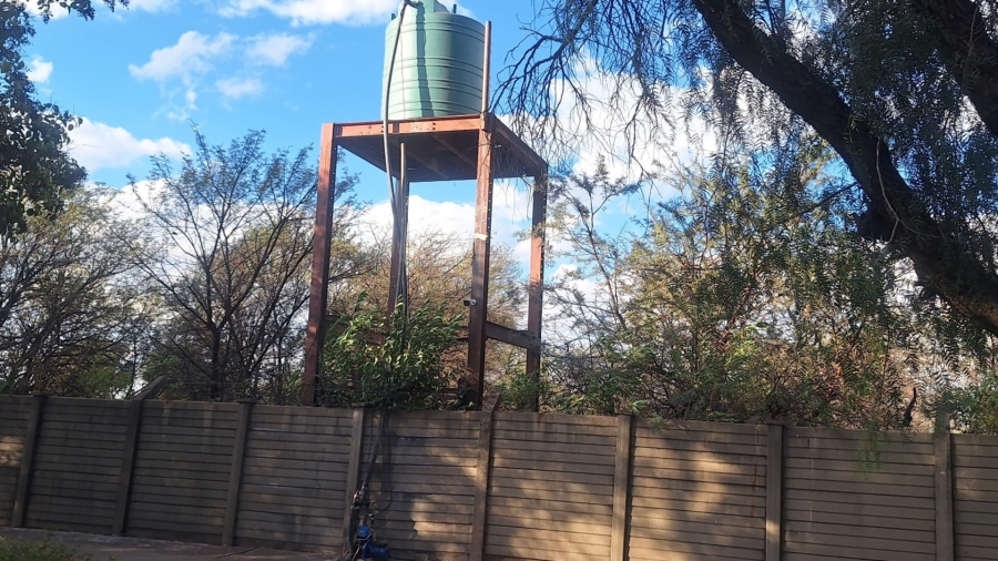 4 Bedroom Property for Sale in Lamontpark Gauteng