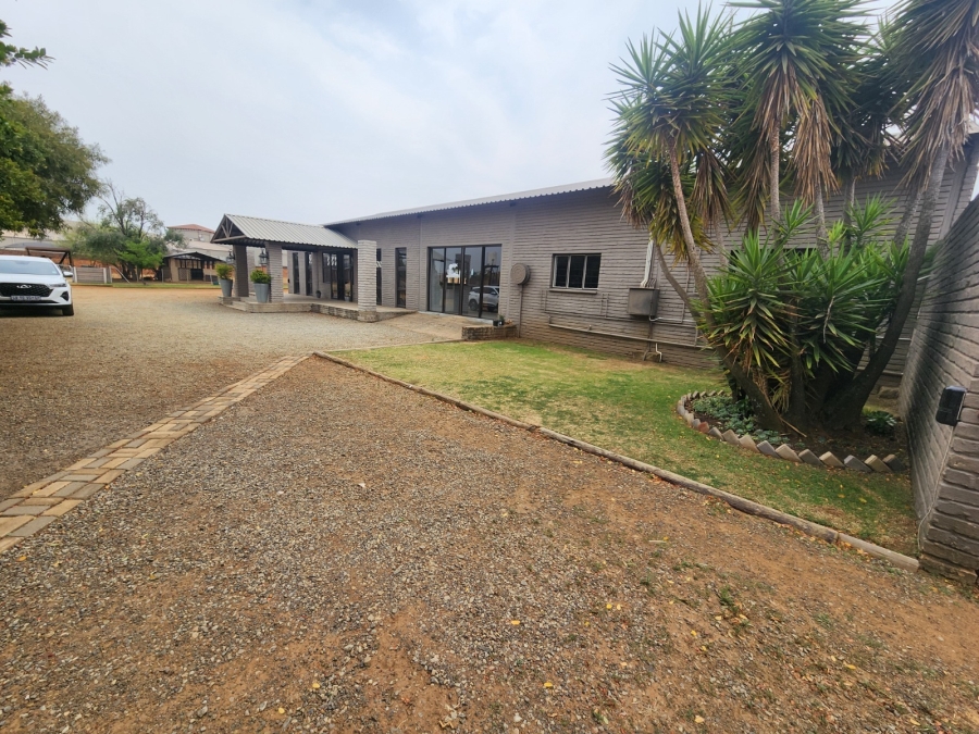 3 Bedroom Property for Sale in Bartlett Gauteng