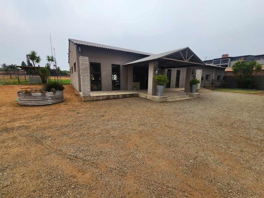 3 Bedroom Property for Sale in Bartlett Gauteng