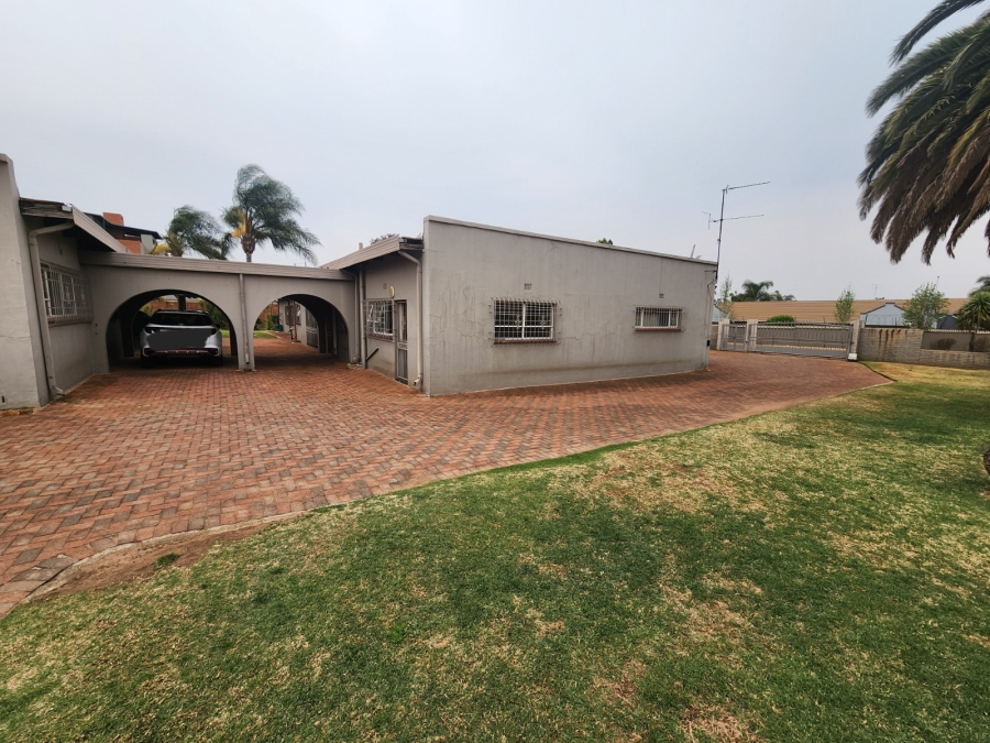 3 Bedroom Property for Sale in Bartlett Gauteng
