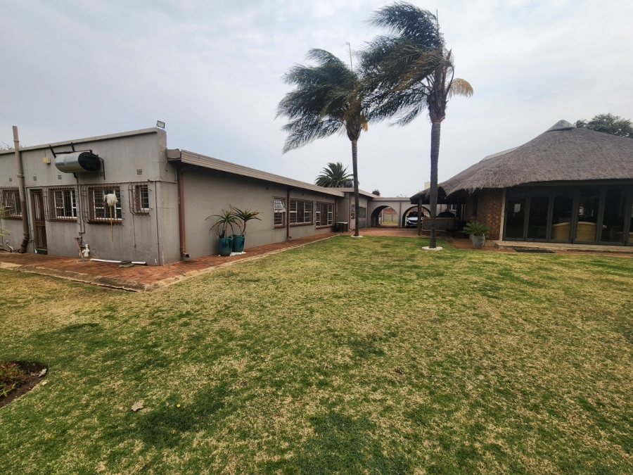 3 Bedroom Property for Sale in Bartlett Gauteng