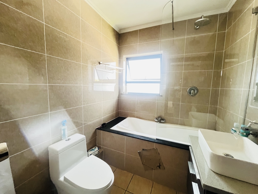 To Let 1 Bedroom Property for Rent in Kengies Gauteng