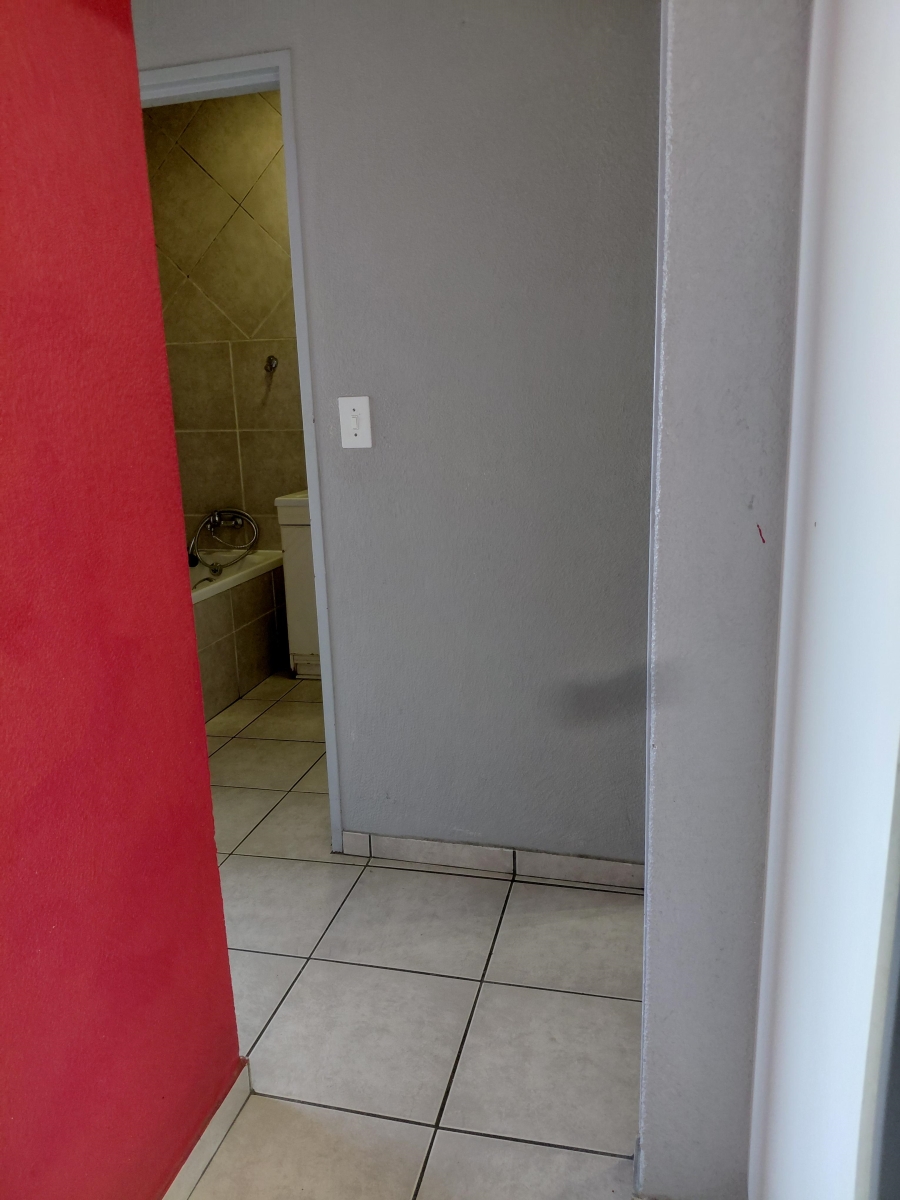 To Let 2 Bedroom Property for Rent in Alberton North Gauteng