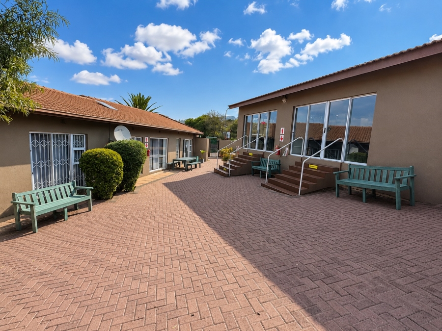 To Let Commercial Property for Rent in Mulbarton Gauteng