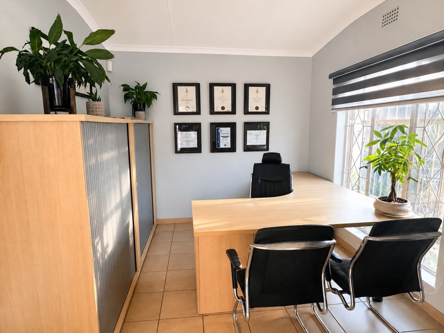 To Let Commercial Property for Rent in Mulbarton Gauteng