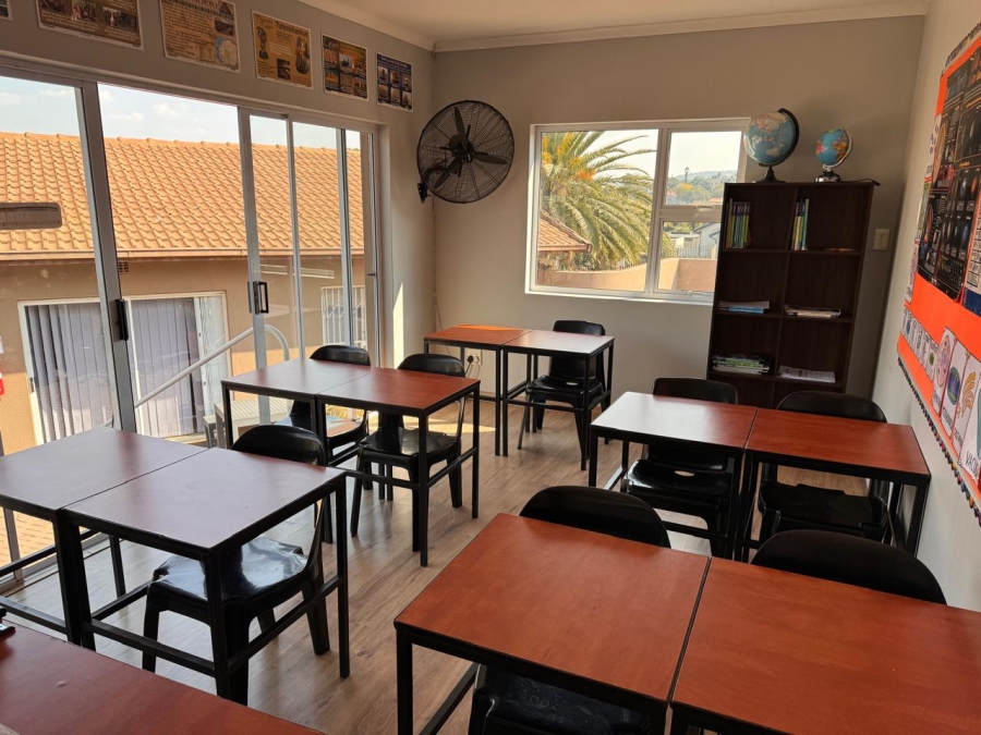 To Let Commercial Property for Rent in Mulbarton Gauteng
