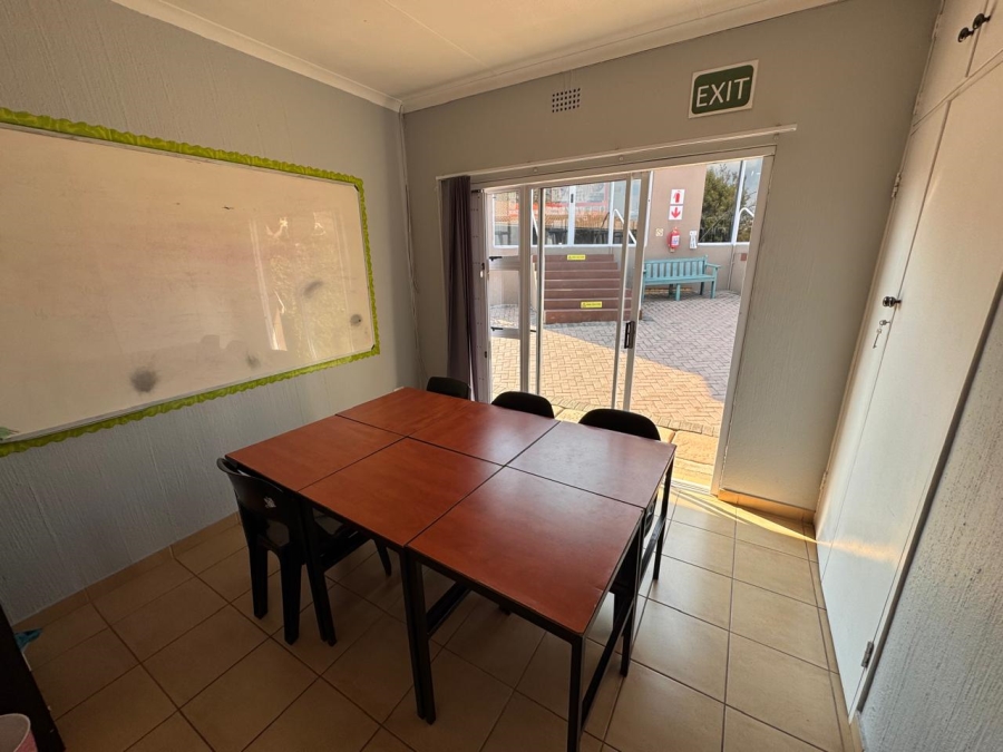 To Let Commercial Property for Rent in Mulbarton Gauteng