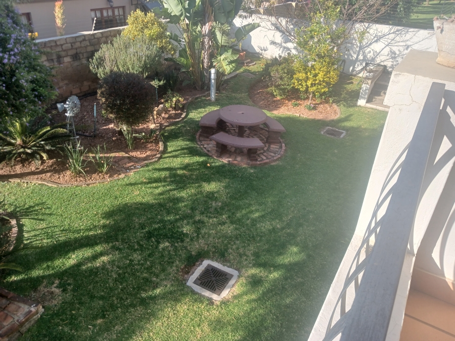 2 Bedroom Property for Sale in Rietvalleirand Gauteng