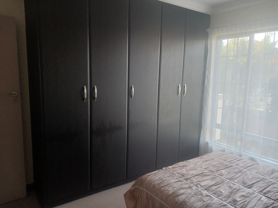 2 Bedroom Property for Sale in Rietvalleirand Gauteng