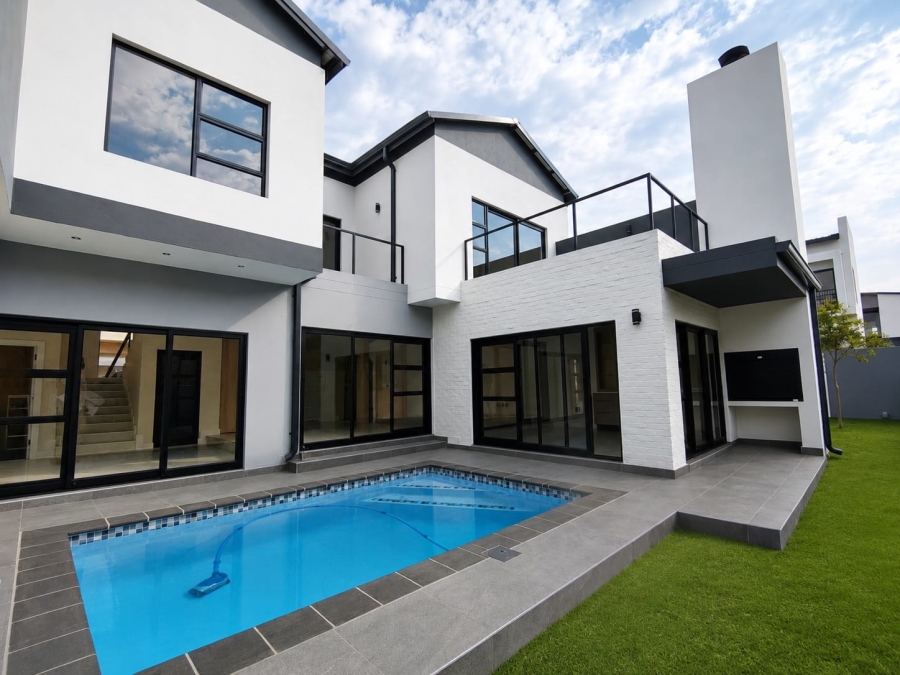 4 Bedroom Property for Sale in Fountainbrook Estate Gauteng