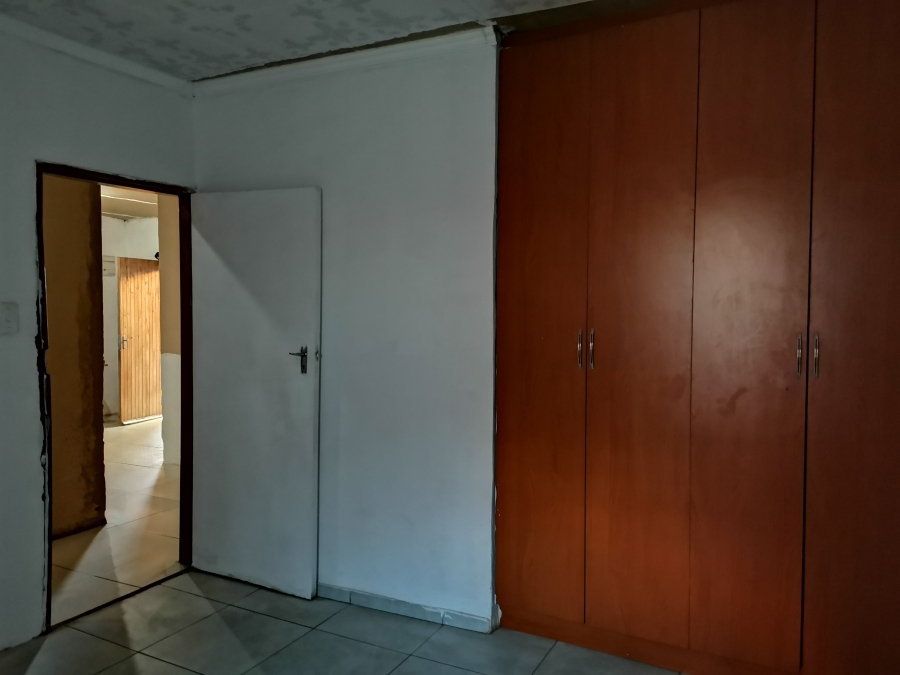 3 Bedroom Property for Sale in Tshepisong Gauteng