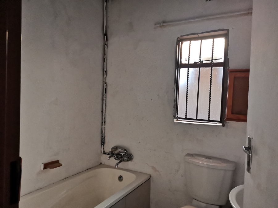 3 Bedroom Property for Sale in Tshepisong Gauteng