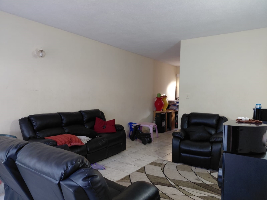 1 Bedroom Property for Sale in Dalview Gauteng