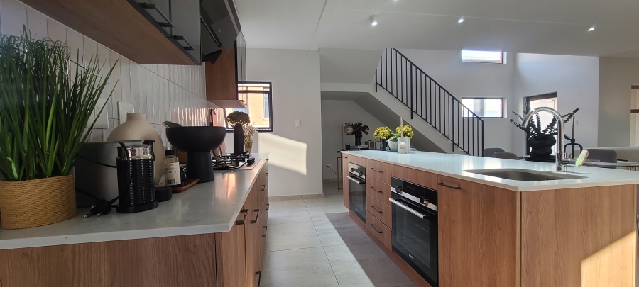 3 Bedroom Property for Sale in Carlswald Estate Gauteng