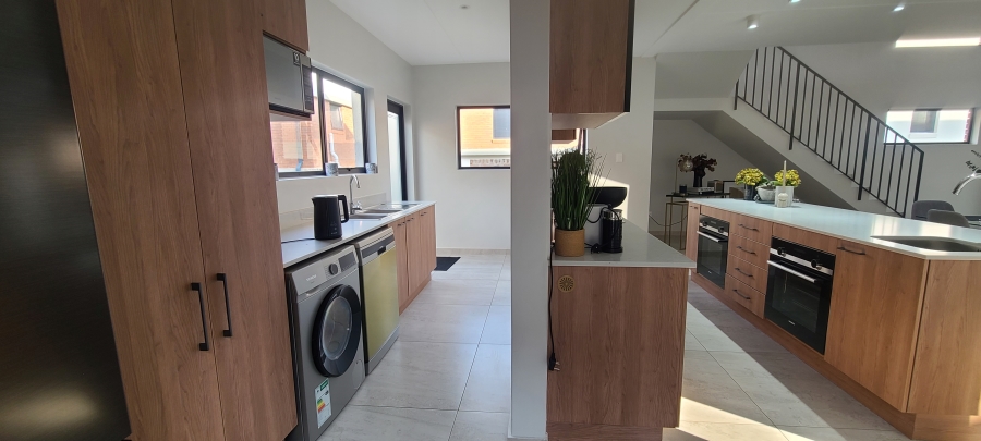 3 Bedroom Property for Sale in Carlswald Estate Gauteng