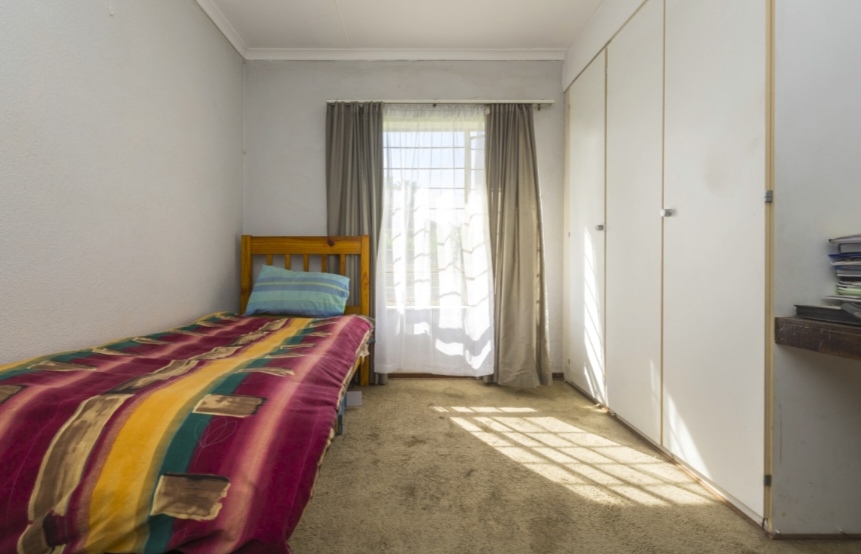3 Bedroom Property for Sale in Simmerfield Gauteng