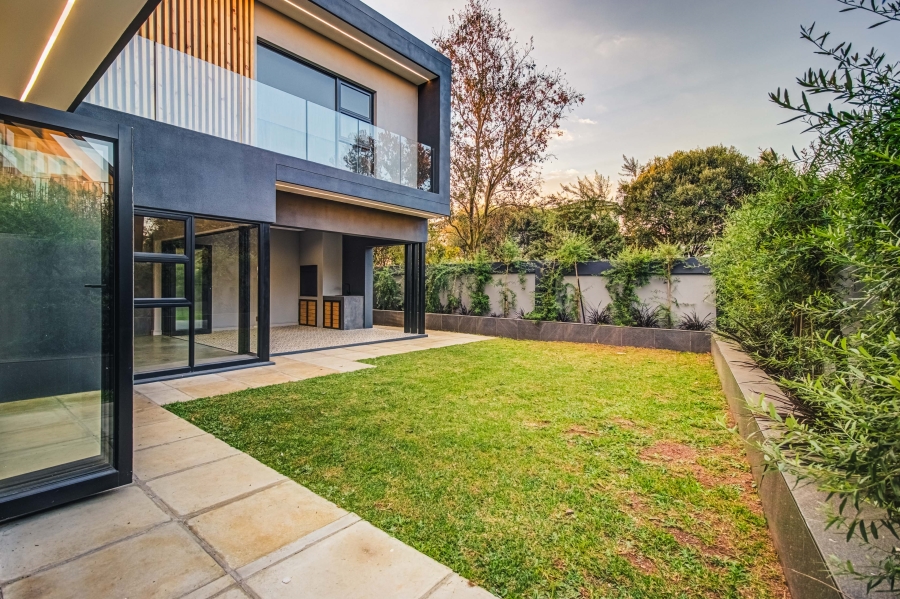 4 Bedroom Property for Sale in Parkhaven Gauteng