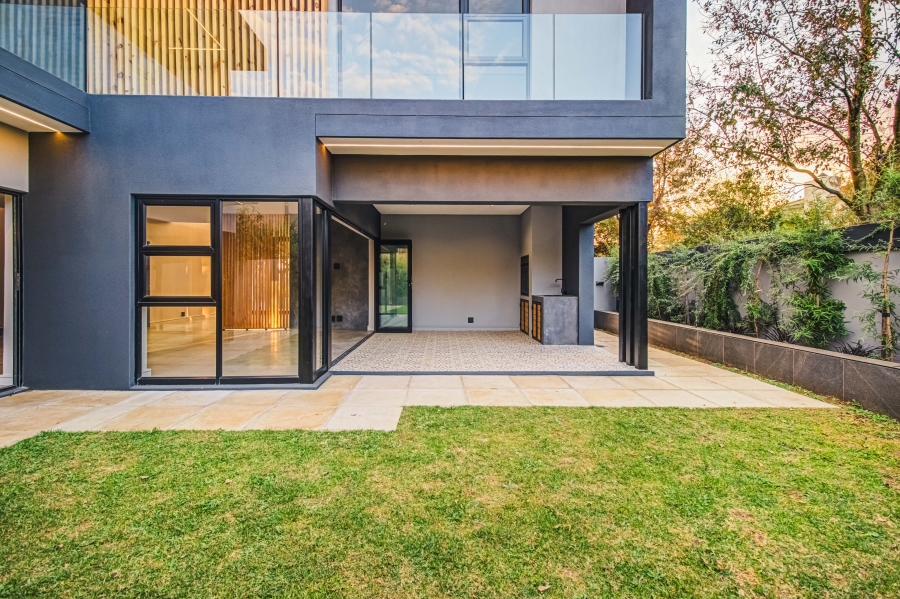 4 Bedroom Property for Sale in Parkhaven Gauteng