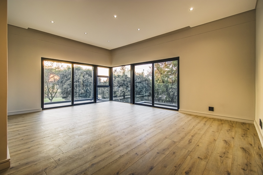 4 Bedroom Property for Sale in Parkhaven Gauteng
