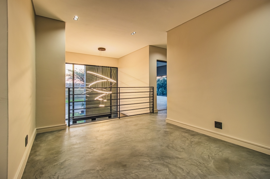4 Bedroom Property for Sale in Parkhaven Gauteng