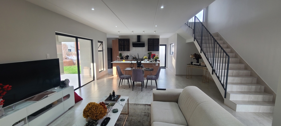 To Let 3 Bedroom Property for Rent in Carlswald Estate Gauteng